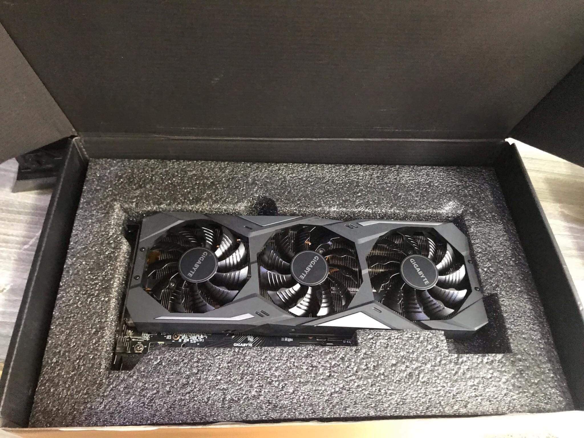 GIGABYTE RTX 2080 SUPER GAMING OC 8G